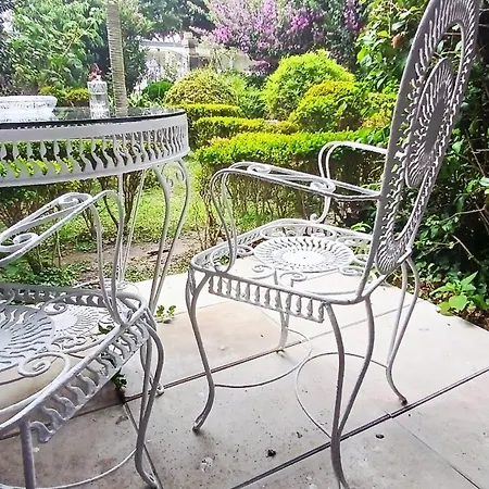 בית הארחה Garden אספוסנדה